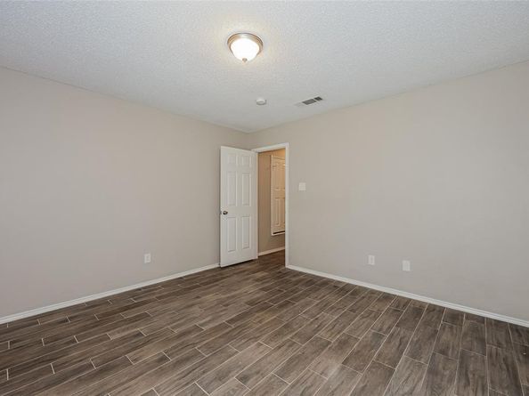 304  Meadow Street , Saginaw Texas 76179