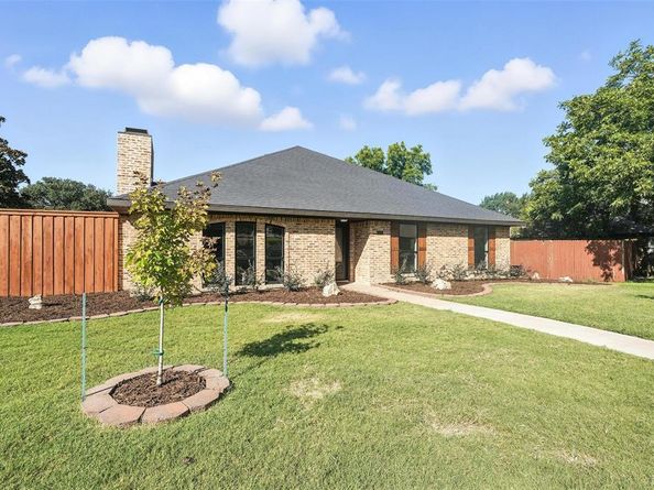 1402  Country Lane , Allen Texas 75002