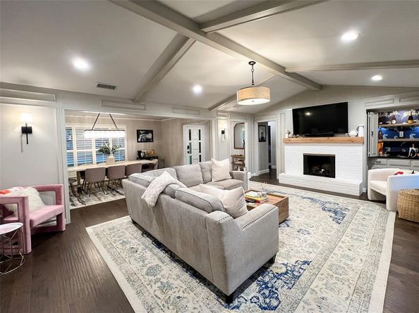 1002 E Spring Valley Road , Richardson Texas 75081
