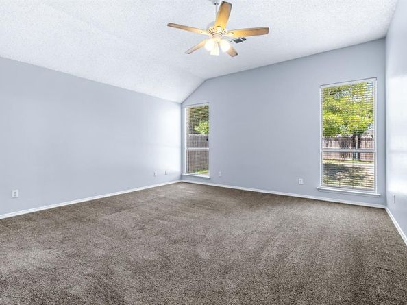 8737  San Joaquin Trail , Fort Worth Texas 76118