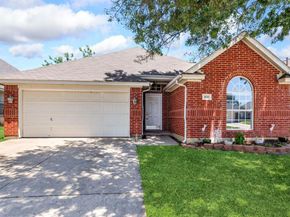 8737  San Joaquin Trail , Fort Worth Texas 76118