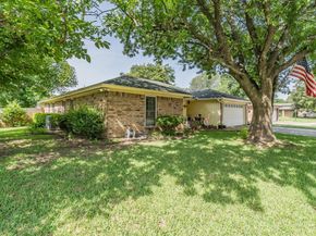 3936  Hemlock Street , Fort Worth Texas 76137