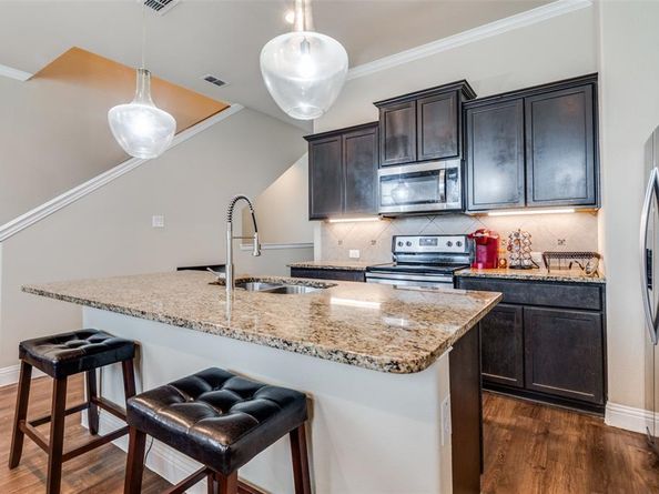 1936  Chieftain Lane , Arlington Texas 76010