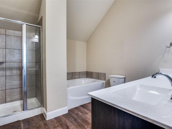 1936  Chieftain Lane , Arlington Texas 76010