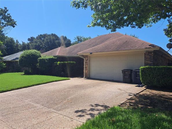 4505  Yellowleaf Drive , Fort Worth Texas 76133
