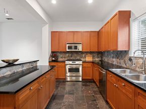 4830  Cedar Springs Road  32, Dallas Texas 75219