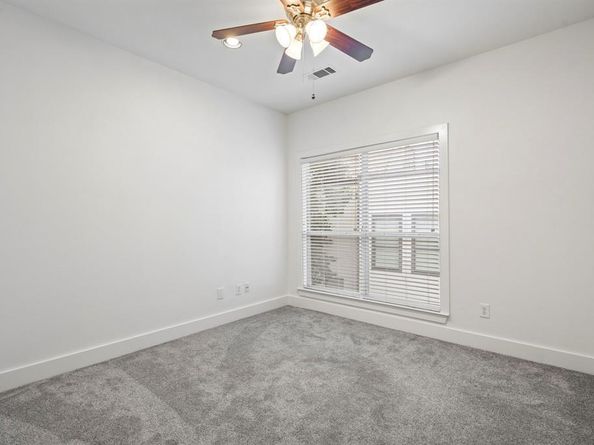 4830  Cedar Springs Road  32, Dallas Texas 75219