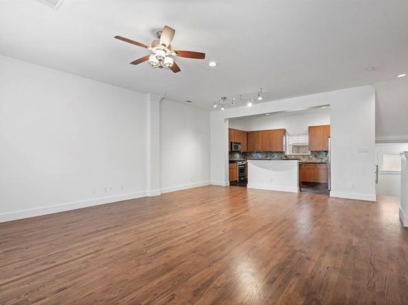 4830  Cedar Springs Road  32, Dallas Texas 75219