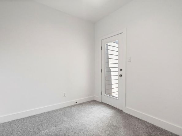 4830  Cedar Springs Road  32, Dallas Texas 75219