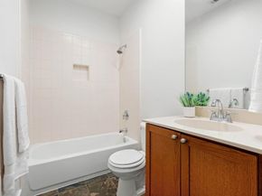 4830  Cedar Springs Road  32, Dallas Texas 75219
