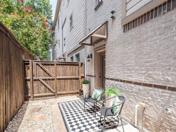 4830  Cedar Springs Road  32, Dallas Texas 75219