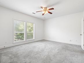 4830  Cedar Springs Road  32, Dallas Texas 75219