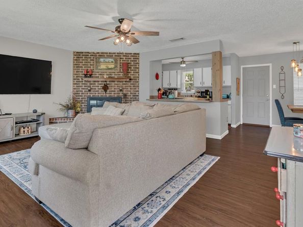 5907  Douglas Street , Fort Worth Texas 76114