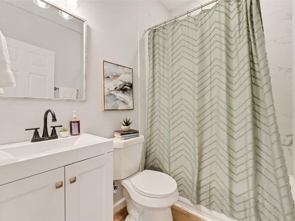 1101  Freeman Street , Fort Worth Texas 76104