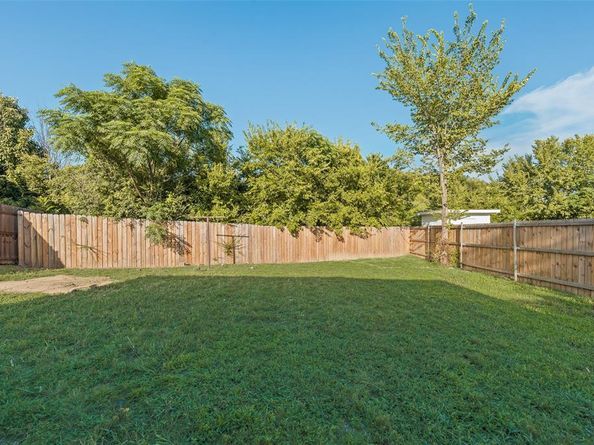 1101  Freeman Street , Fort Worth Texas 76104