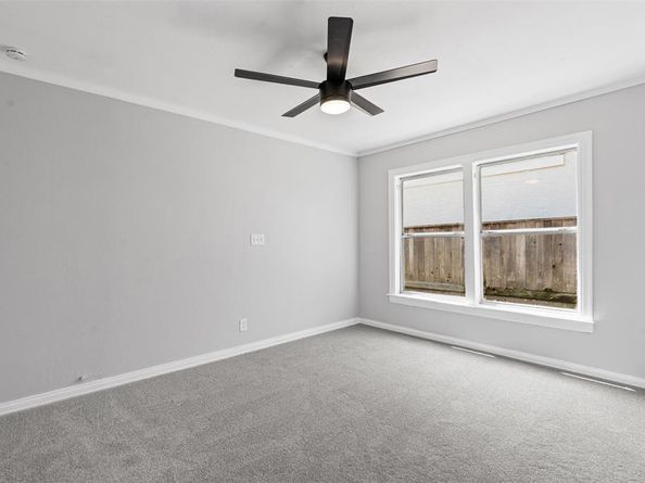2126  Idaho Avenue , Dallas Texas 75216