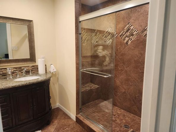 2106  Amesbury Drive  220, Arlington Texas 76011