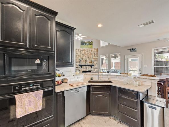 8824  Fayetteville Drive , Fort Worth Texas 76244