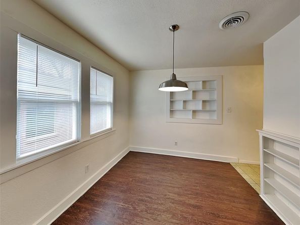 2911  Ryan Avenue , Fort Worth Texas 76110
