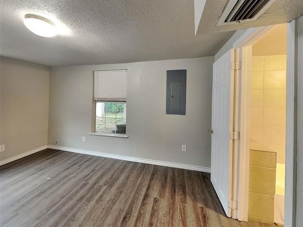 2911  Ryan Avenue , Fort Worth Texas 76110