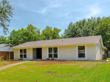 1390  Dogwood Trail 