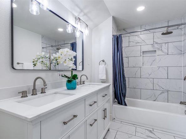 3906  Ridgeoak Way , Farmers Branch Texas 75244