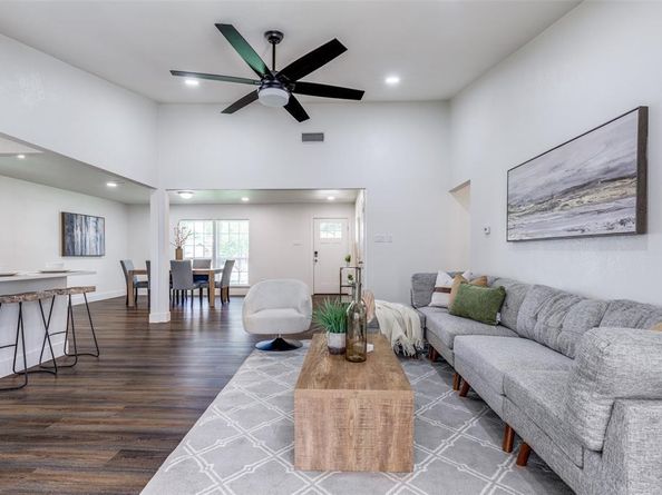 3906  Ridgeoak Way , Farmers Branch Texas 75244