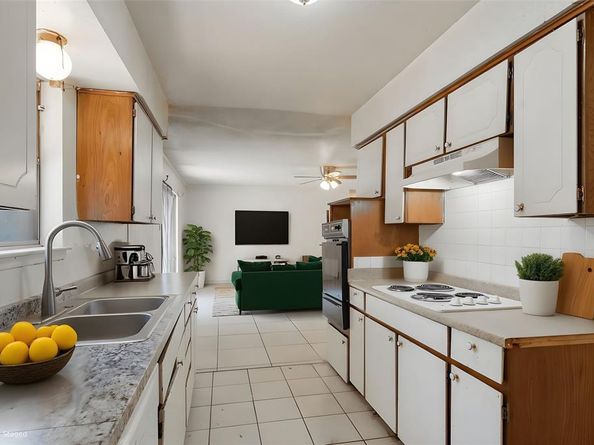 3621  Carriage Hill Drive , Forest Hill Texas 76140