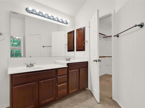 9120  Regal Oaks Drive , McKinney Texas 75072