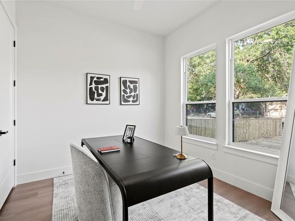 2219 W Lovers Lane , Dallas Texas 75235