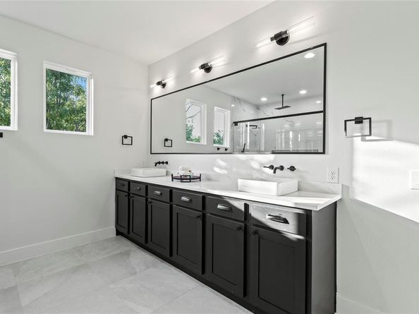 2219 W Lovers Lane , Dallas Texas 75235