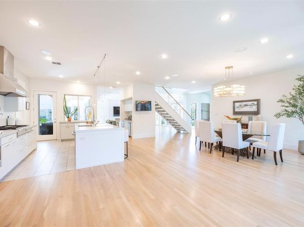 5624  Melshire Drive , Dallas Texas 75230
