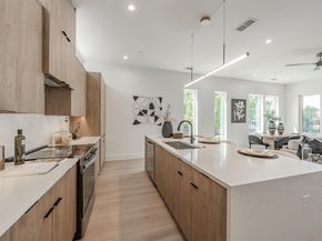 5320  Reiger Avenue  101108, Dallas Texas 75214