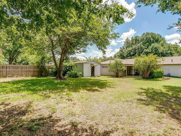 3937  Weyburn Drive , Fort Worth Texas 76109