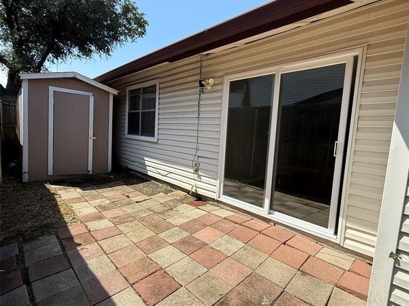 708  Baruna Circle , Garland Texas 75043