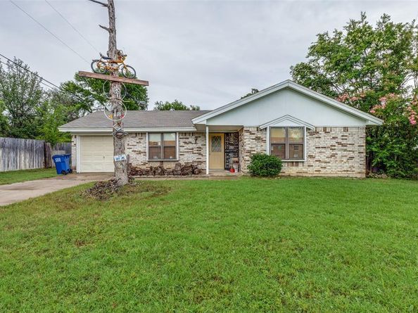 101  Gordon Drive , Azle Texas 76020