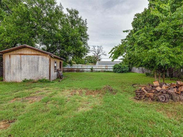 101  Gordon Drive , Azle Texas 76020