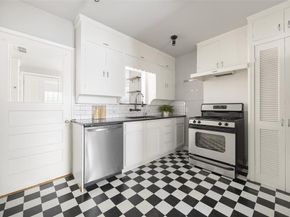 2610  Aster Street , Dallas Texas 75211