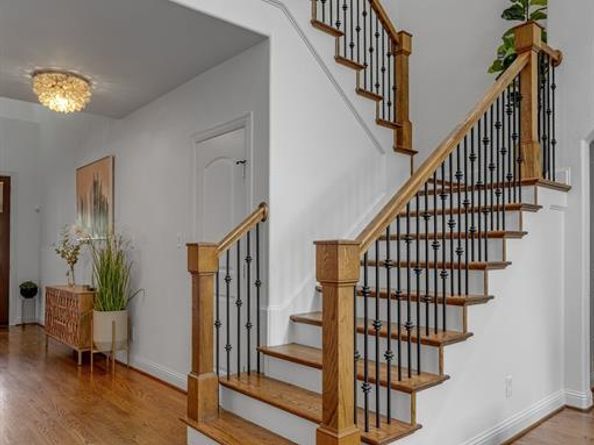 2248  Forest Hollow Park , Dallas Texas 75228