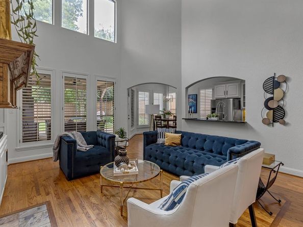 2248  Forest Hollow Park , Dallas Texas 75228