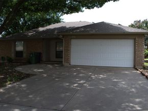924  Thistle Ridge Lane , Arlington Texas 76017
