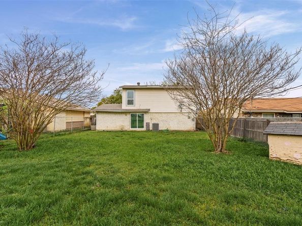 3722  Pinebrook Drive , Dallas Texas 75241