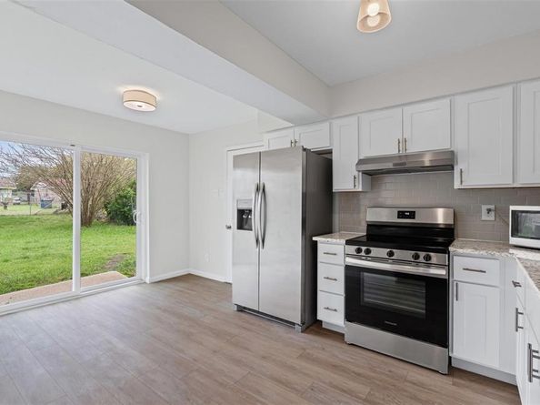 3722  Pinebrook Drive , Dallas Texas 75241