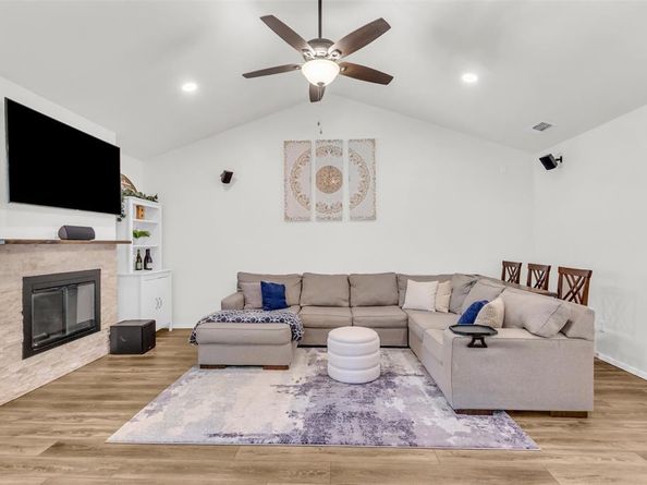 2212  Hurstview Drive , Hurst Texas 76054