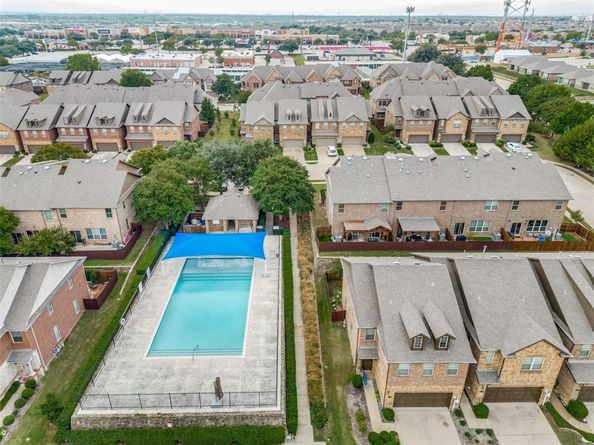 379  Teague Drive , Lewisville Texas 75067