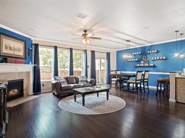 379  Teague Drive , Lewisville Texas 75067
