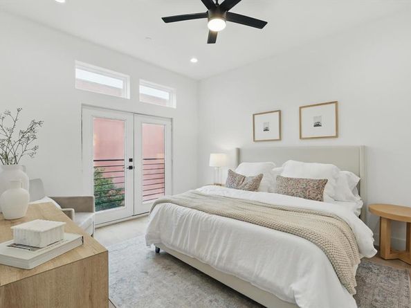 4208  Live Oak Street  105, Dallas Texas 75204