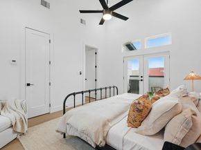 4208  Live Oak Street  105, Dallas Texas 75204