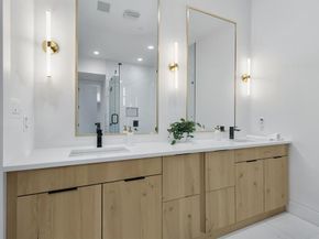 4208  Live Oak Street  105, Dallas Texas 75204