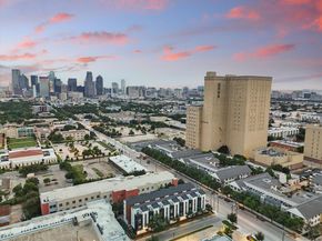 4208  Live Oak Street  105, Dallas Texas 75204